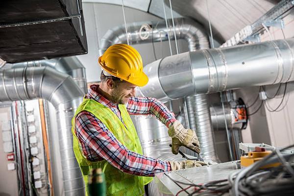 The Role of a Plumber HVAC Contractor in New Construction Projects